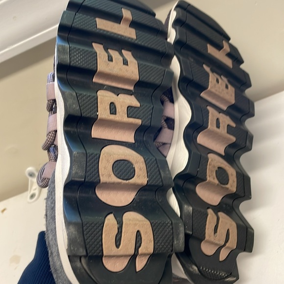 Sorel Kinetic Trainers Shoes Athletic Lace Up Sneakers Womens Size 6 Purple Sage - Picture 6 of 9